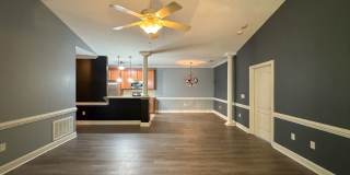 Beautiful 3 Bed 2 Bath Condo with Community Amenities Gallery 6