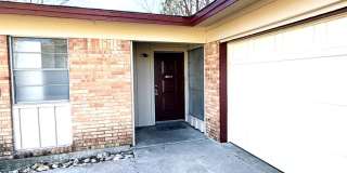Fantastic Corner Lot Home in Harker Heights Gallery 3