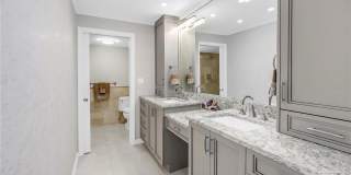 6020 SHORE Boulevard S Gallery 28