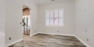 Spacious 5 Bedroom Home with Pool! Gallery 8
