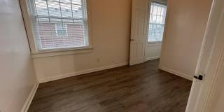 909 Lincoln Avenue Gallery 14