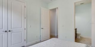 3929 WAYPOINT AVENUE Gallery 11