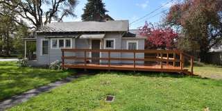 Cozy 2-Bedroom Home Near West Albany High School! Gallery 1