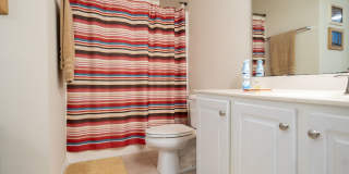 Welcoming 5 Bedroom Home with Versatile Spaces in Durham Gallery 33