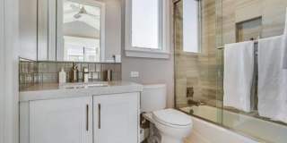 710 E Avenue Gallery 42