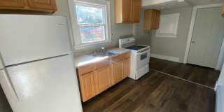 1 Story House with Hardwood Floors Gallery 8