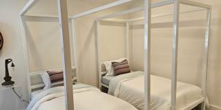 301 Esplanade Gallery 9