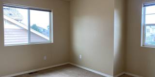 Lovely 3 Bed 2.5 Bath Home in Timbervine Gallery 33