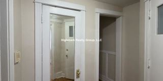7507 North Greenview Ave. Gallery 6