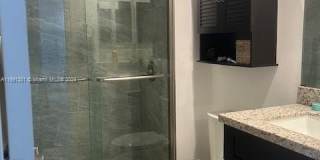 3175 NE 184th St Gallery 14