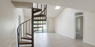 13368 Bedford Mews Court Gallery 14