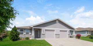 3 BR/2BA | Newly Renovated Single Family Home | 2-Car Covered Parking |Great Backyard! Gallery 1