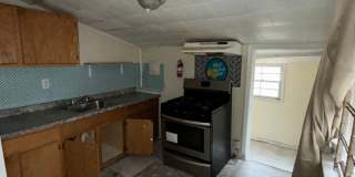 2 beds freshly updated Gallery 14