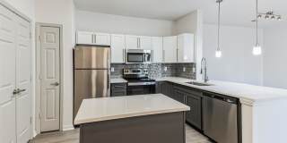 Aventura Falcon Valley Apartments Gallery 16