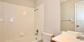 Just Listed!   Updated 2 Bedroom Townhome located in Downtown Orlando Gallery 13