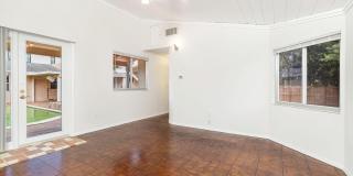 108 Rutland Boulevard Gallery 13