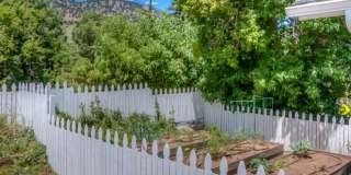Trailside Living: 5BR Home Steps from Sanitas & Pearl Street Gallery 6