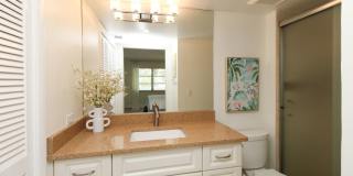 ** CANAL VIEW 2 BEDROOM\2 BATH CONDO ** SEASONAL OR ANNUAL ** BLUE POINT CLOSE TO DOWNTOWN NAPLES AND NAPLES BEAUTIFUL BEACHES ** CANAL BOAT SLIP AVAILABLE ** Gallery 43