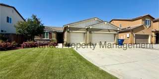 Spacious 4 Bed/2 Bath SW Bakersfield Home w/ RBP & $0 Deposit Option Gallery 1