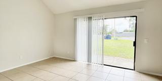 2552 W Bird St Gallery 15