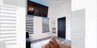 Stylish 2BR Home Near Fort Sam Houston & Downtown Gallery 7