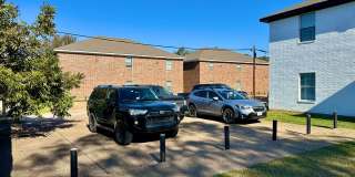HUGE 4-Bed, 2-Bath Duplex Four Blocks From Baylor Campus & Minutes from Downtown! Gallery 18
