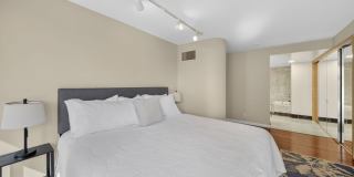 Island View at Waikiki Landmark: Waikiki Luxury Condo w/ Pool, Spa, Gym &amp; Lanais Gallery 19