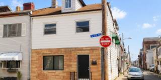 ***South Side Duplex Apartment For Rent * Pet Friendly * Walk to E. Carson St. * Available Now * Renovated *** Gallery 2