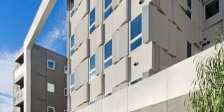 nVe at Fairfax Gallery 2