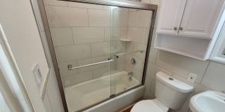 The Ashcroft-B: 1-Bed/ 1-Bath Upgraded Apartment The Ashcroft-B: 1-Bed/ 1-Bath Upgraded Apartment Gallery 15