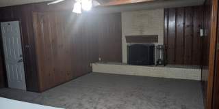 3 Bed 2 Bath with Enclosed Patio, Fenced Yard, and Garage Gallery 9