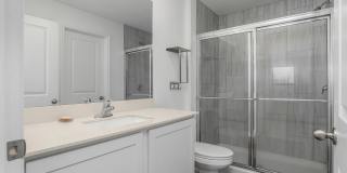 NOW AVAILABLE - 3/2 with 2 Car Garage in Mirror Lakes! Gallery 20