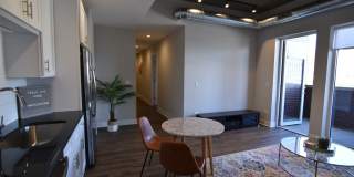 3833 N Broadway Gallery 42