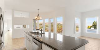 Beautiful 3 Bedroom 3 Bathroom Home With Stunning Views Gallery 3