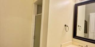Home For Lease Gallery 16