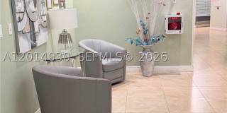 900 Saint Charles Pl Gallery 3