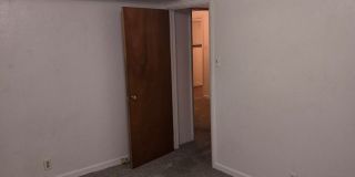 2 Bed 1 Bath Garden Level Duplex Gallery 8
