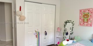 1074 Bluewood Ter Gallery 22