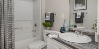 Lenox West Luxury Apartments Gallery 14