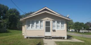 2 Bedroom Home with Detached Garage! 2 Bedroom Home with Detached Garage! Gallery 31