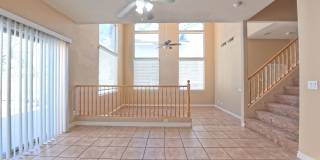 Beautiful 4 bedroom for rent. Gallery 36