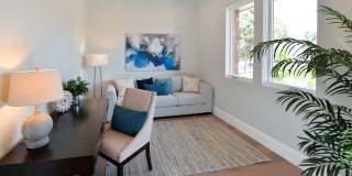 Newer Construction in Manhattan Beach Hill Section Gallery 1
