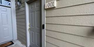 $0 DEPOSIT OPTION! LUXURIOUS 3BED/2BATH CONDO WITH MODERN UPGRADES Gallery 1