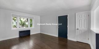 2735 West Berwyn Ave. Gallery 10