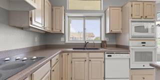 15704 W Sentinel Drive Gallery 7