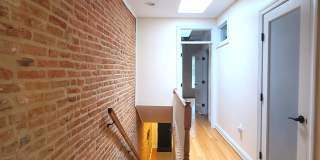 432 E Clement St Gallery 20