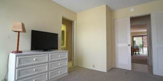 Beautifully Furnished Condo with Mountain Views Beautifully Furnished Condo with Mountain Views Gallery 28