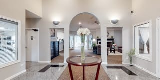 The Pointe Gallery 16