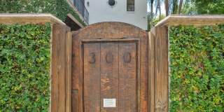 300 KILLARNEY DRIVE Gallery 4