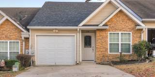 Townhouse w/ 1 Car Garage Gallery 1